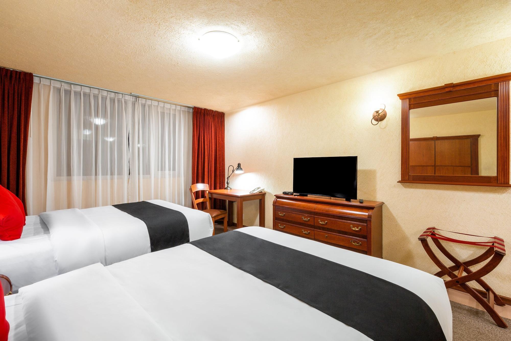Howard Johnson By Wyndham Toluca Exteriér fotografie