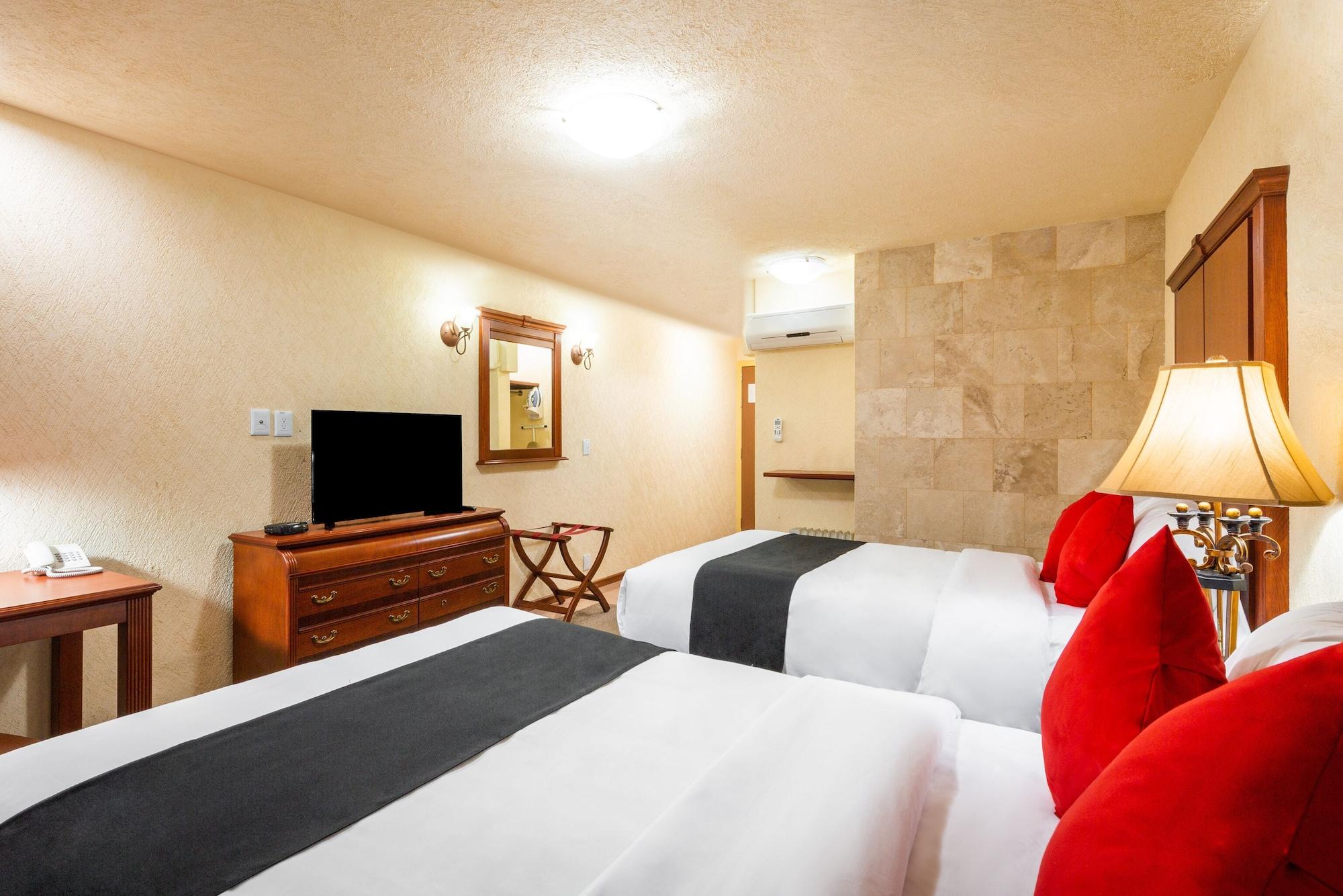 Howard Johnson By Wyndham Toluca Exteriér fotografie