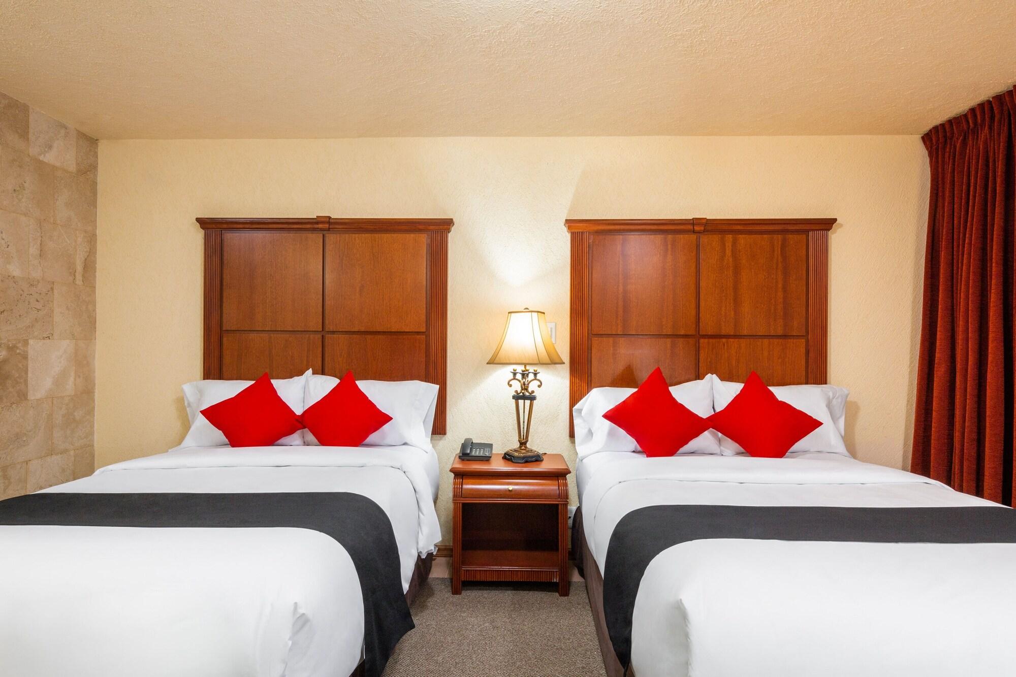 Howard Johnson By Wyndham Toluca Exteriér fotografie