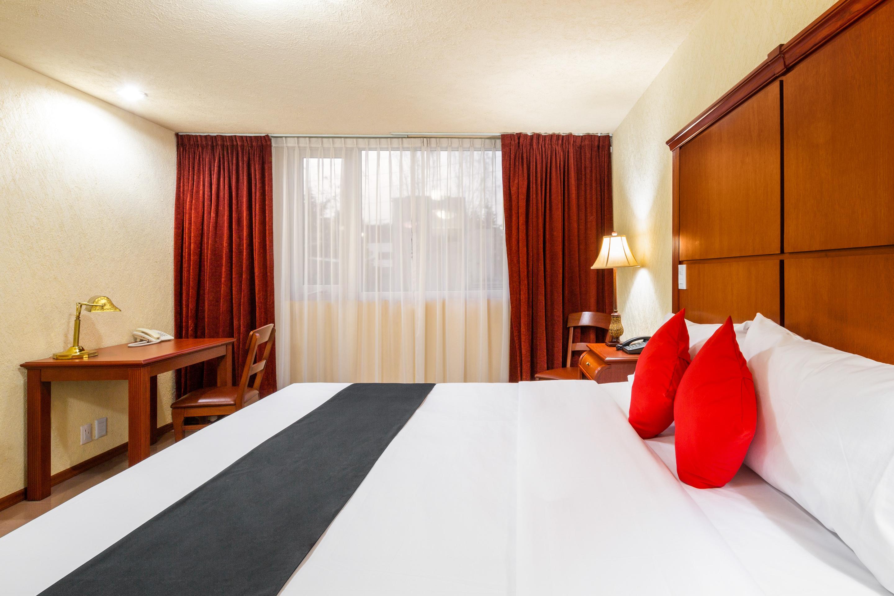 Howard Johnson By Wyndham Toluca Exteriér fotografie