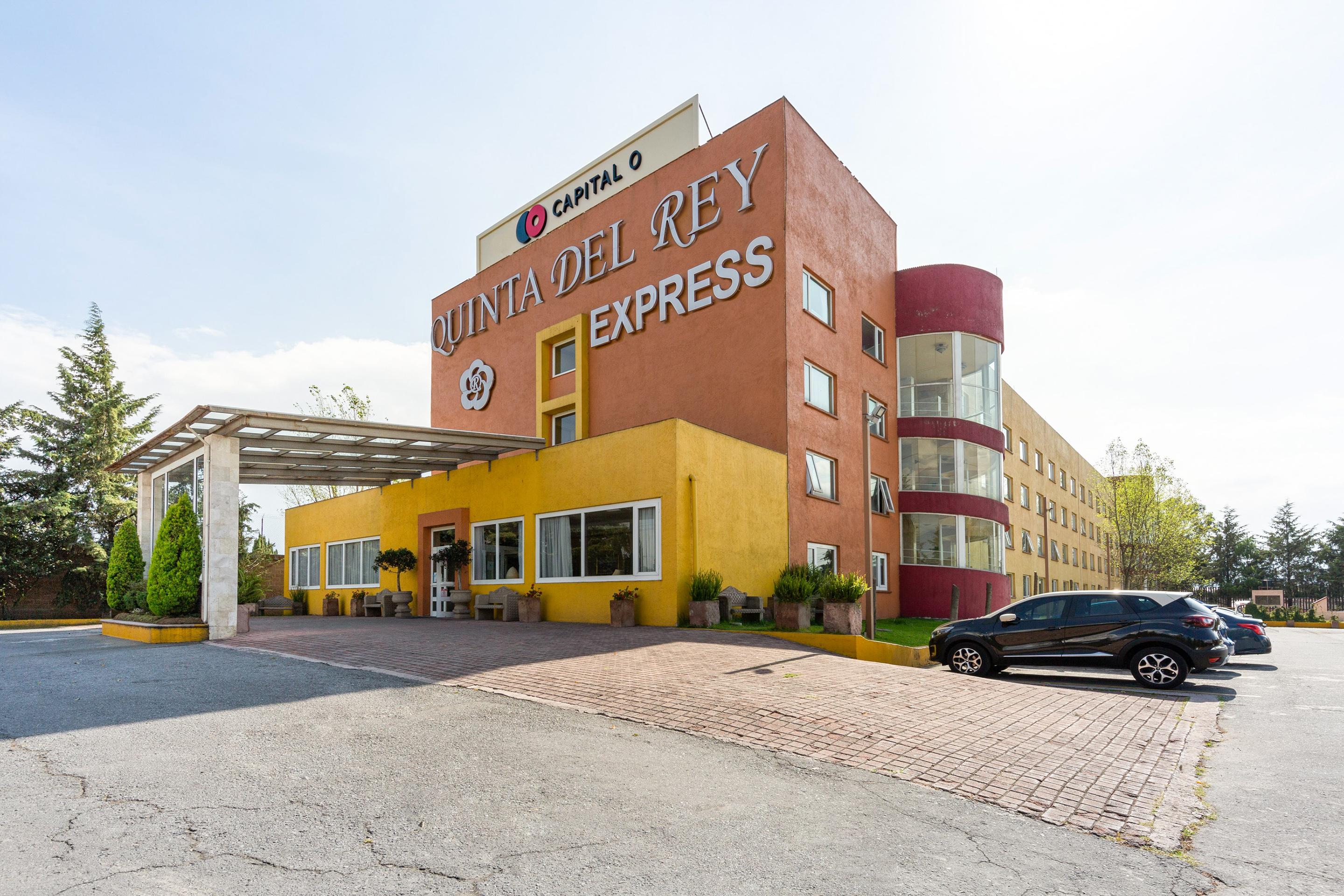 Howard Johnson By Wyndham Toluca Exteriér fotografie
