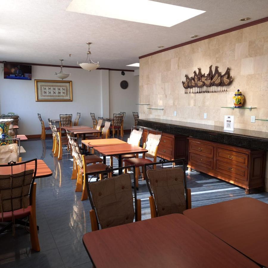 Howard Johnson By Wyndham Toluca Exteriér fotografie