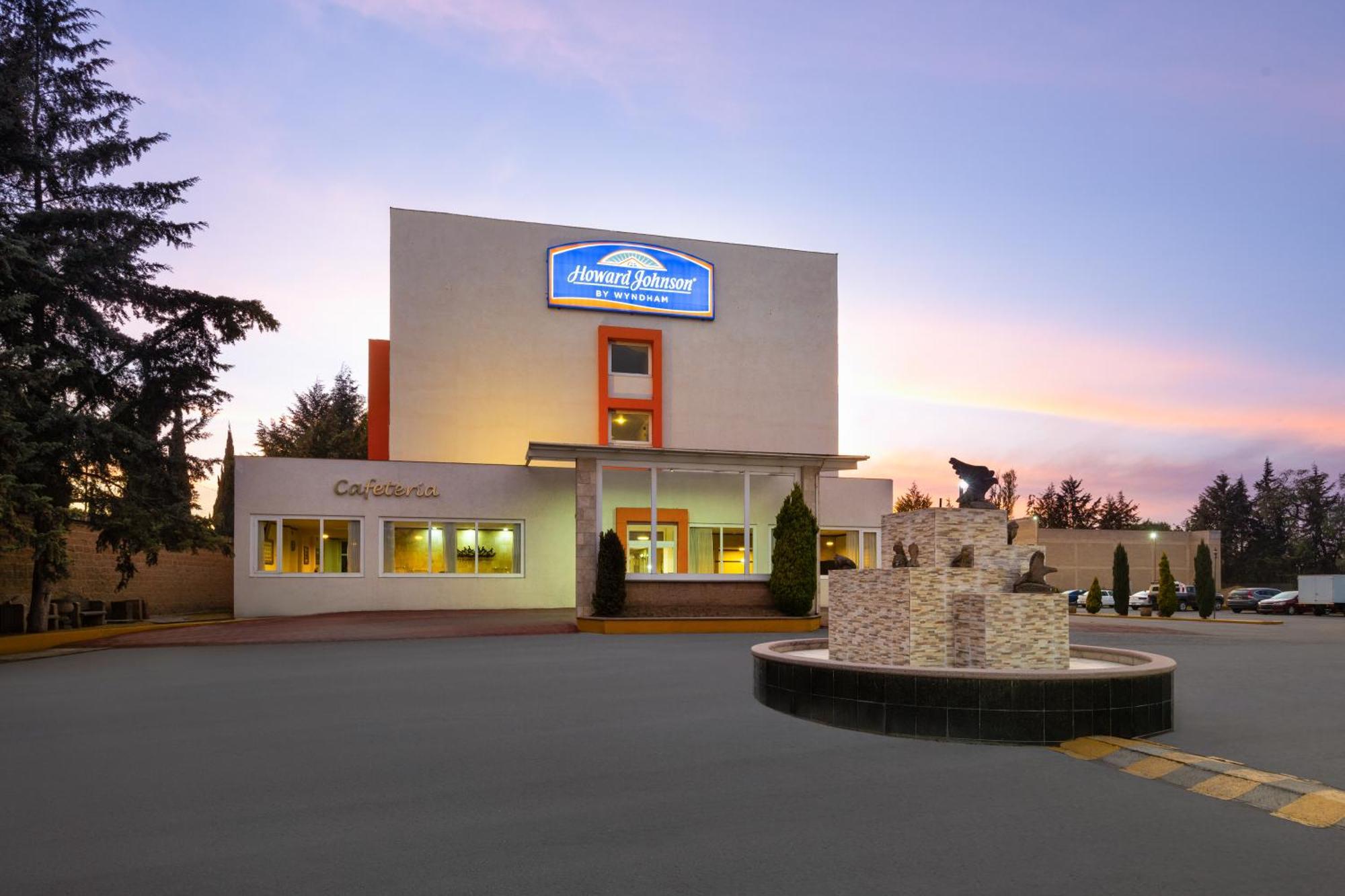 Howard Johnson By Wyndham Toluca Exteriér fotografie