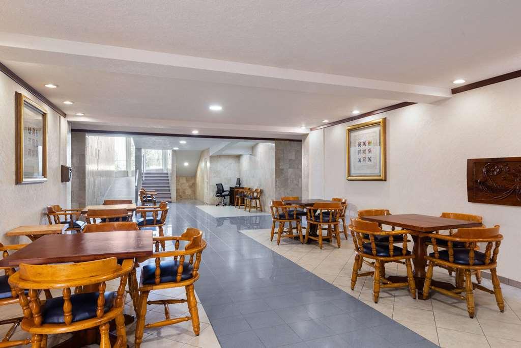 Howard Johnson By Wyndham Toluca Interiér fotografie