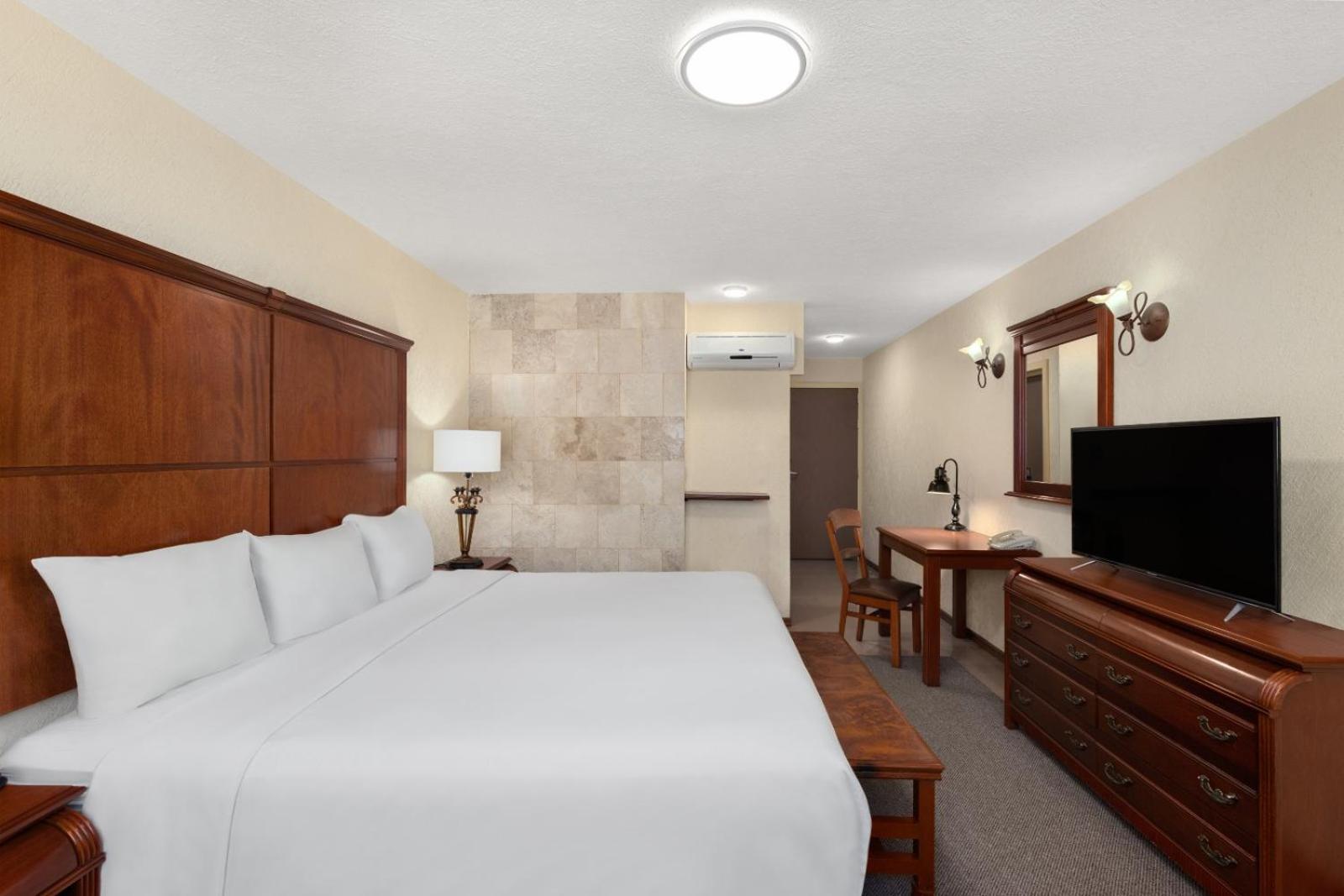 Howard Johnson By Wyndham Toluca Exteriér fotografie
